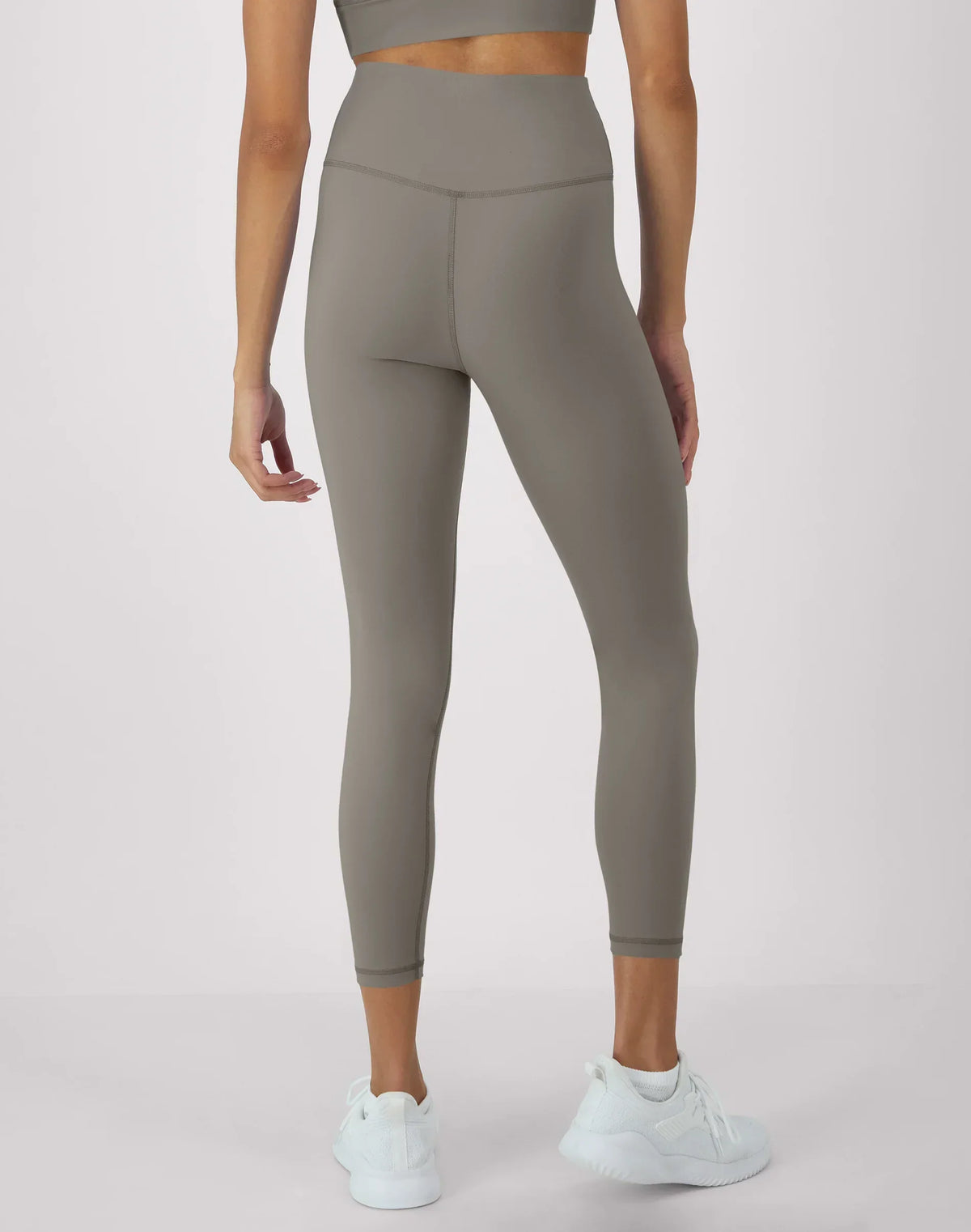 Hanes Moves Women's 7/8 Leggings with Internal Pocket, 25"